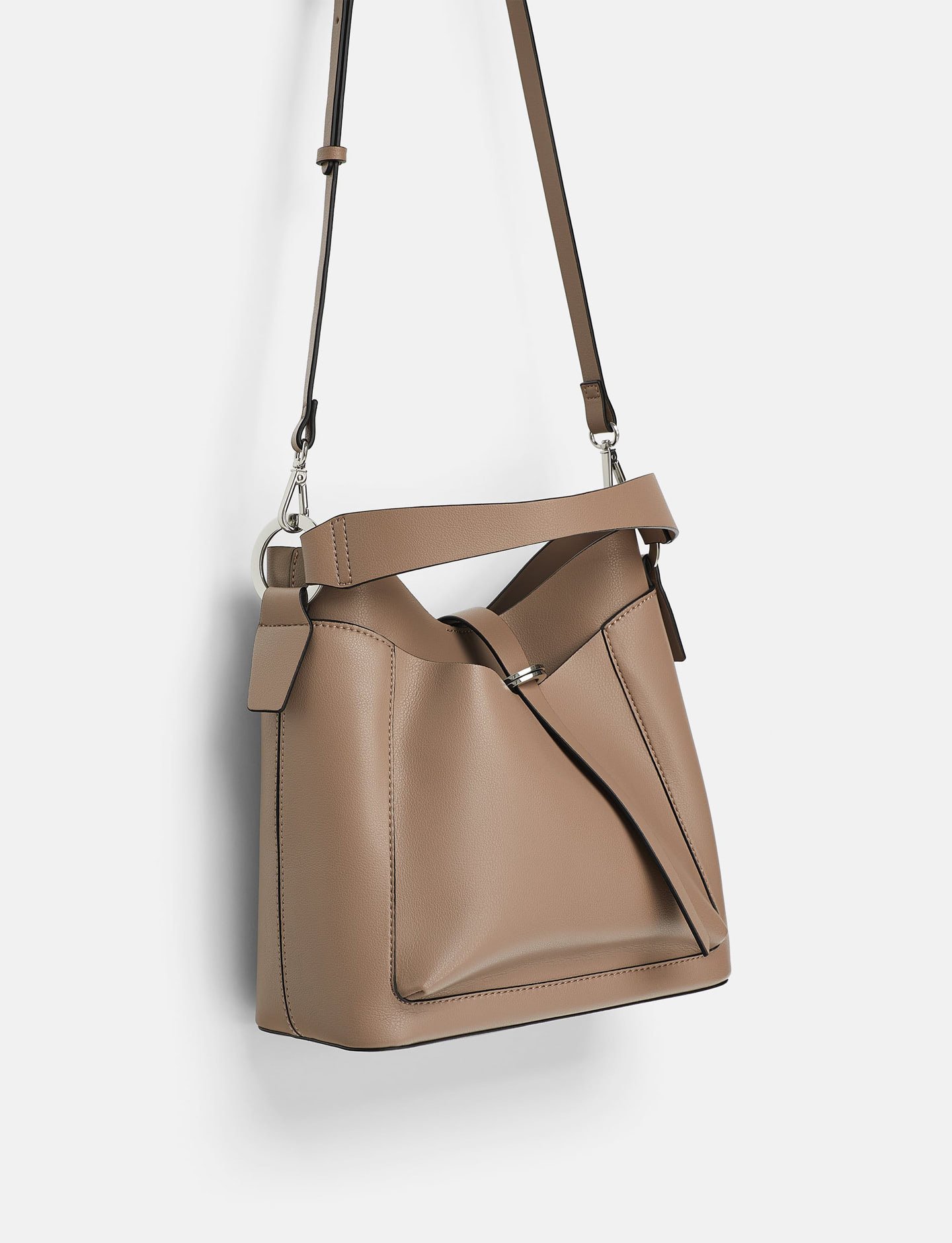 Bucket Bag With Metalic Detail - Image 5